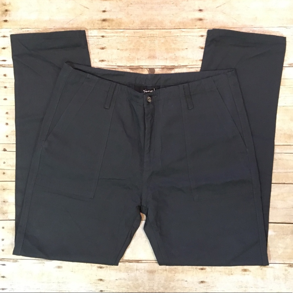 Diamond Supply Co. pants size L (34)